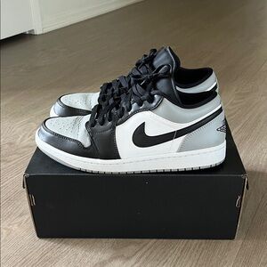 Nike Men's Air Jordan 1 Low